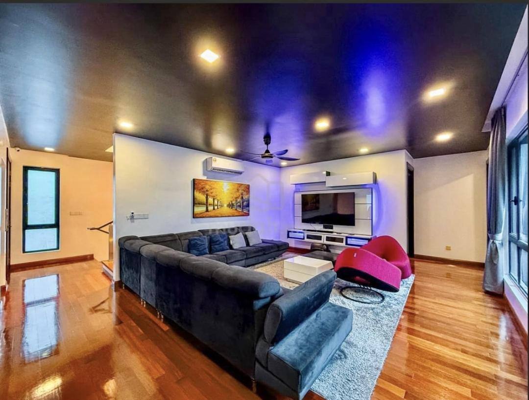 Photo 2025 10 30 14 50 17