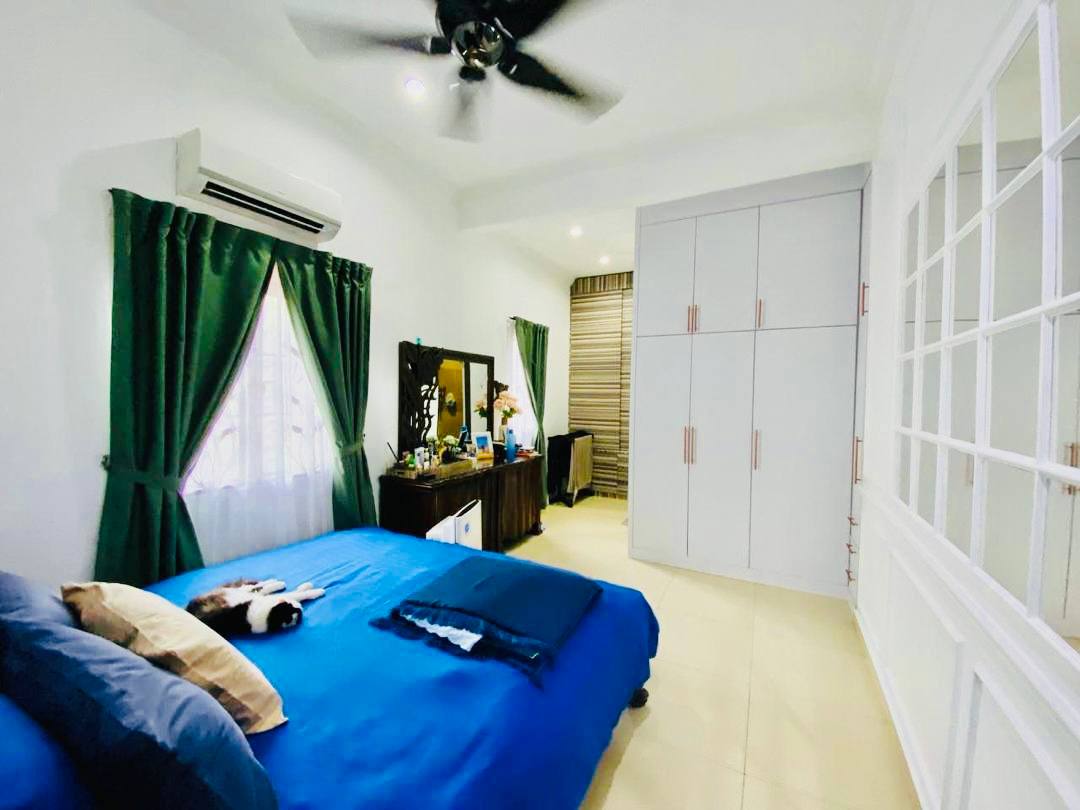 Photo 2025 10 30 15 57 01