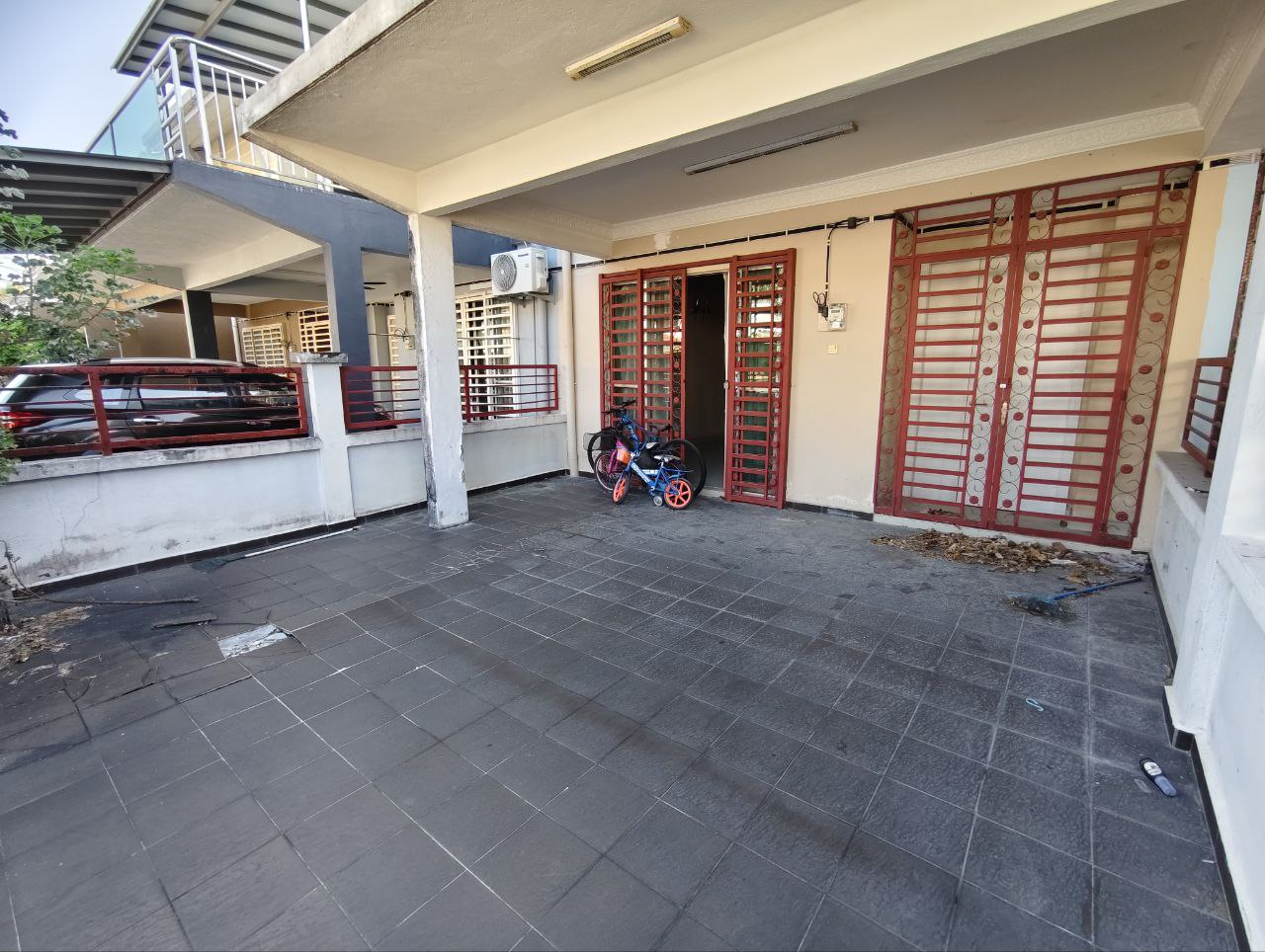 Photo 2025 11 03 09 42 26