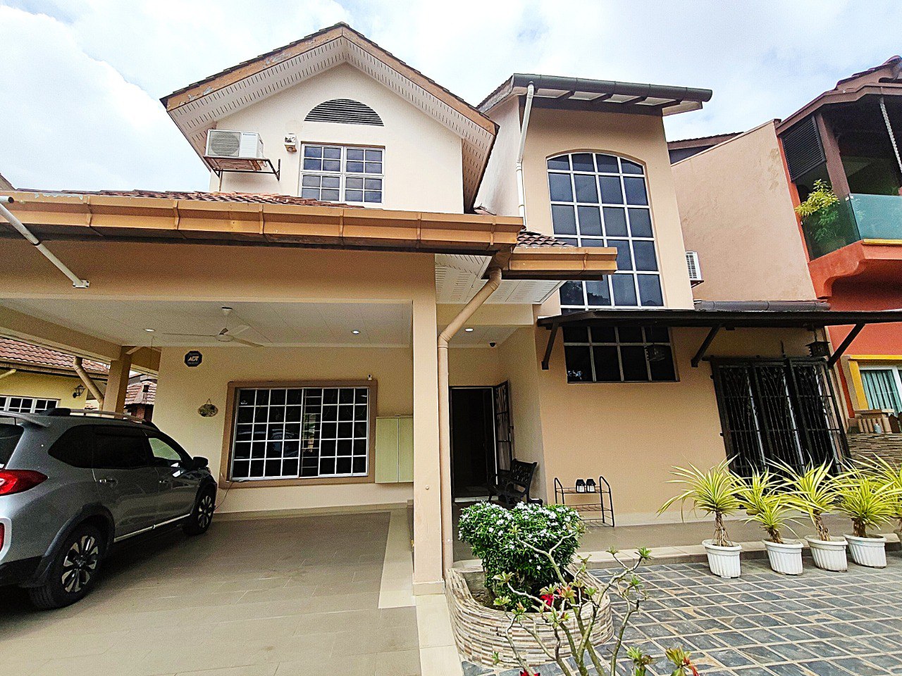 Photo 2025 11 06 15 18 46