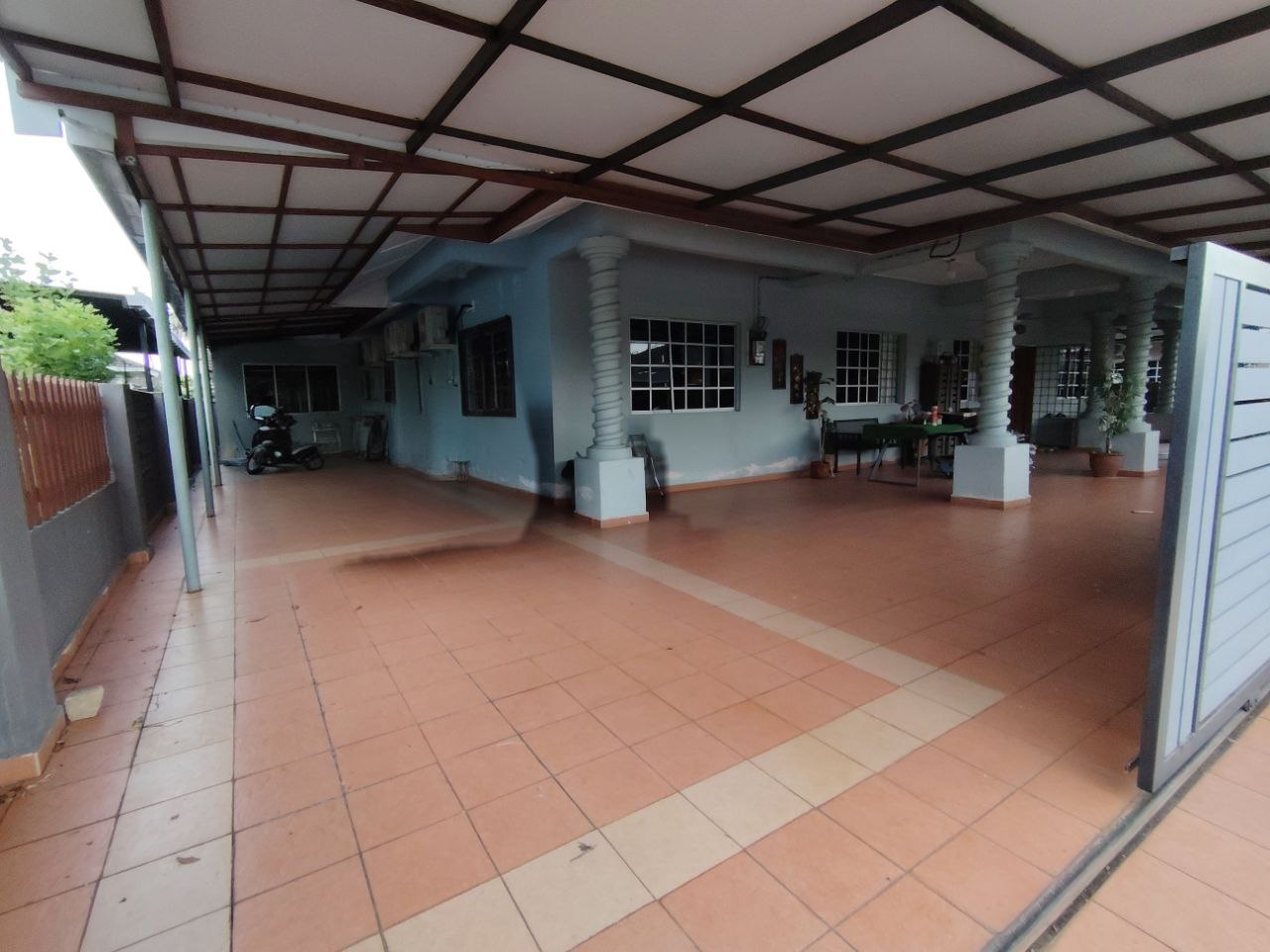 Photo 2025 11 10 09 31 56