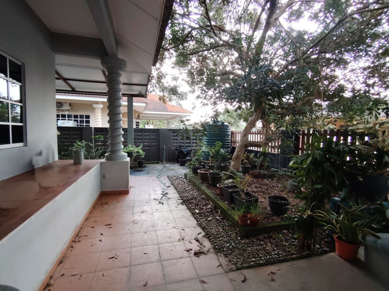 Photo 2025 11 10 09 32 19