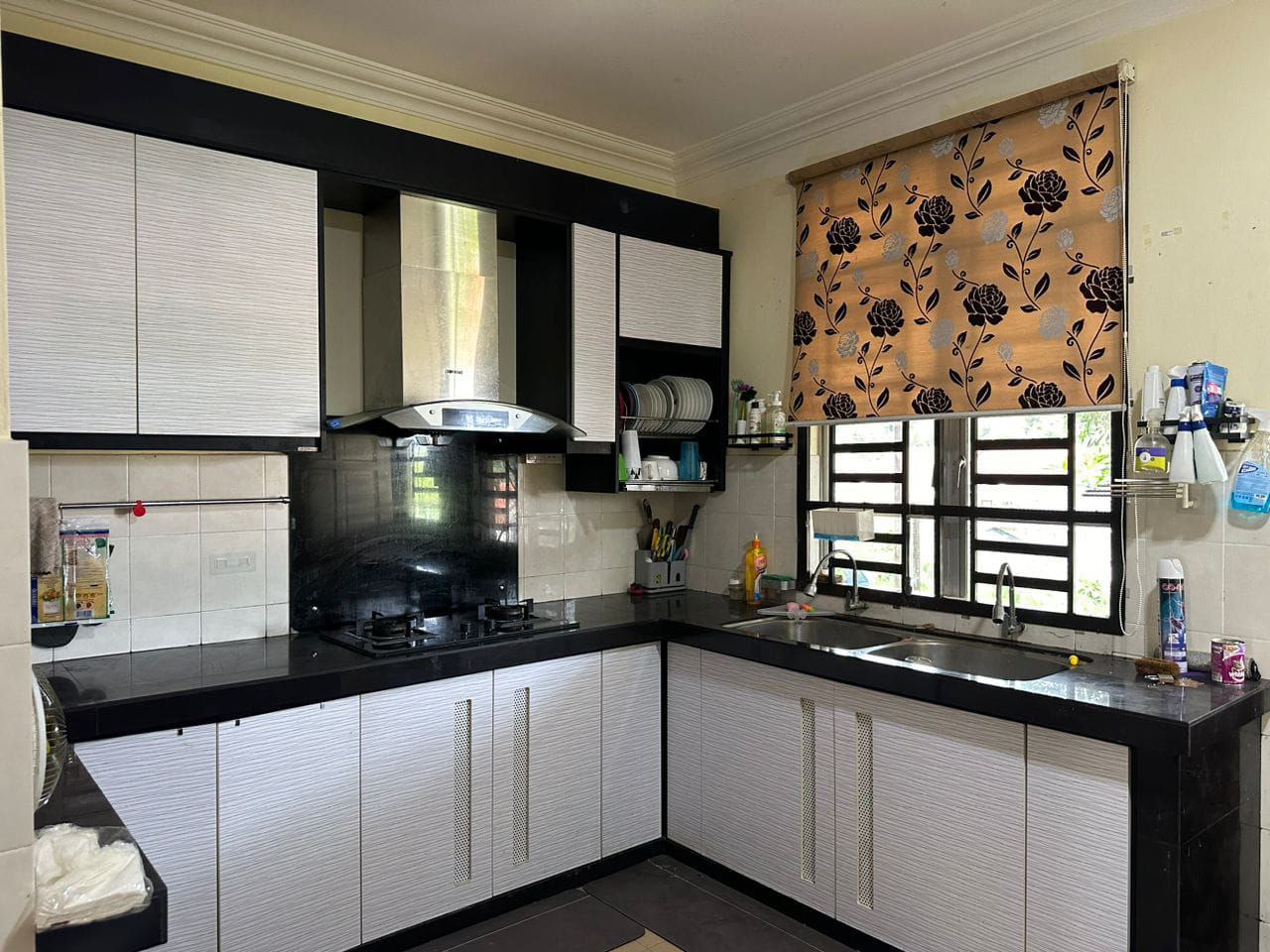 Photo 2025 11 12 09 10 55