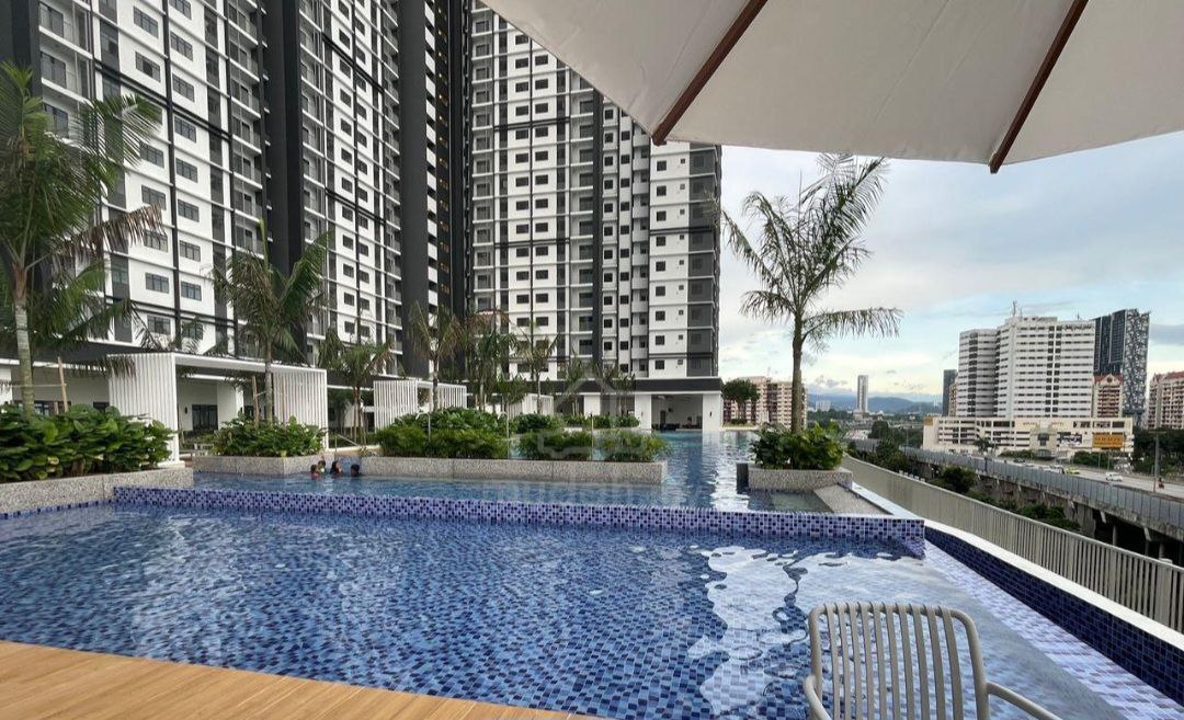 Photo 2025 11 12 11 30 05