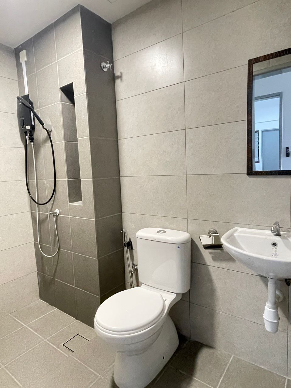 Photo 2025 11 12 11 30 30