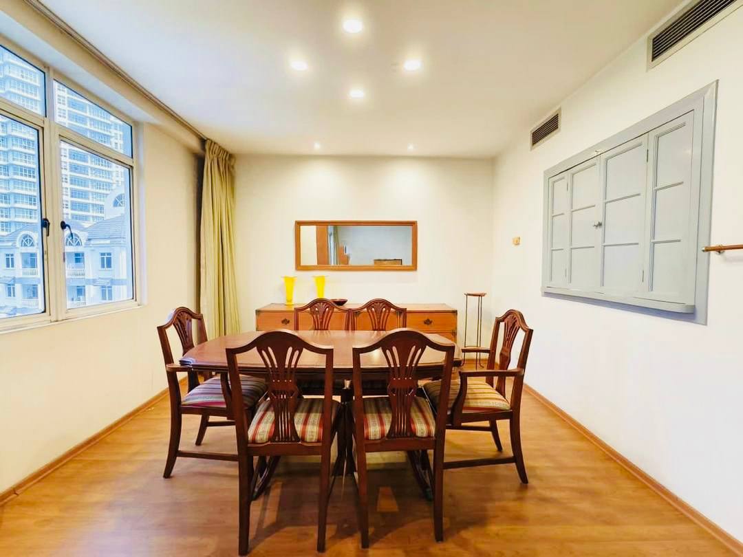 Photo 2025 12 03 10 19 45