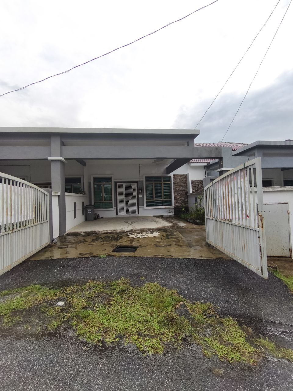 Photo 2025 12 04 12 22 27