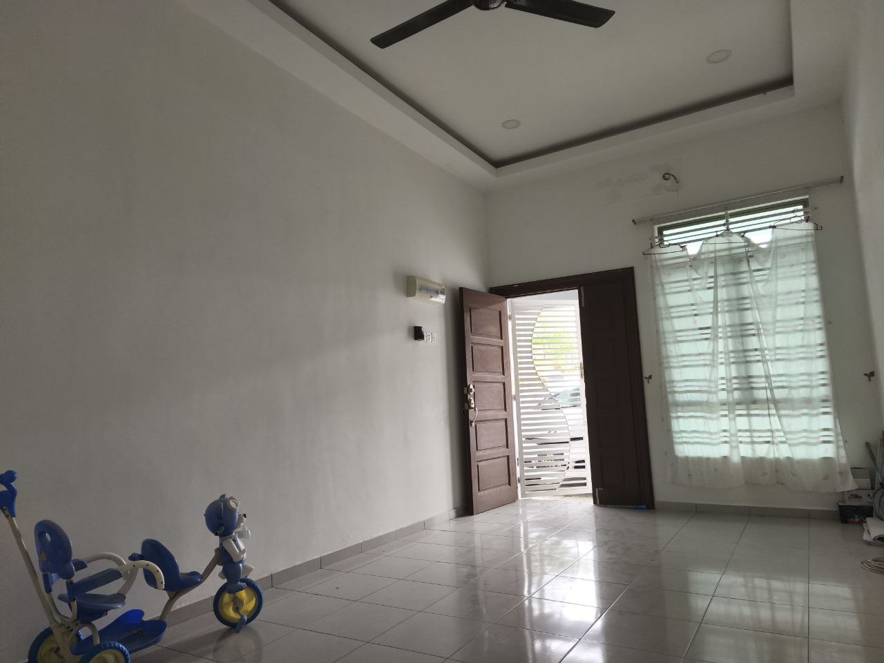 Photo 2025 12 04 12 22 37