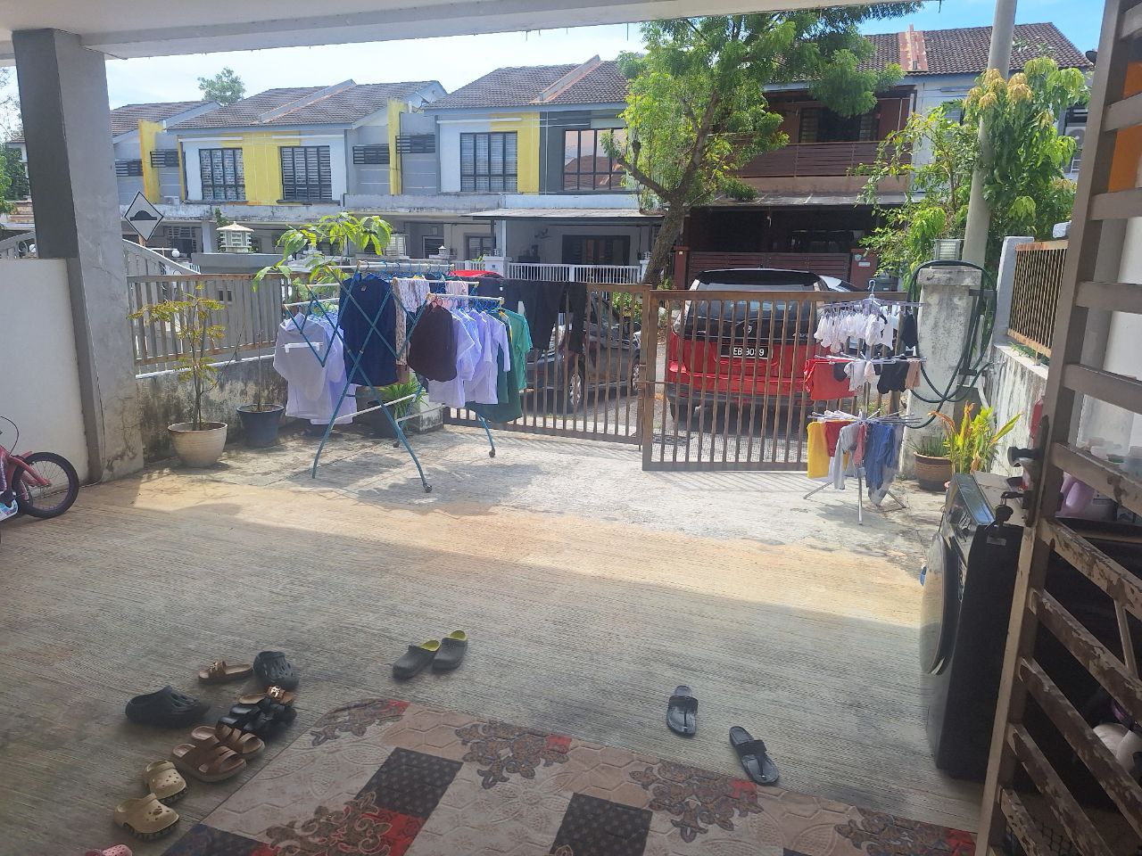 Photo 6152260134780996887 Y (1)