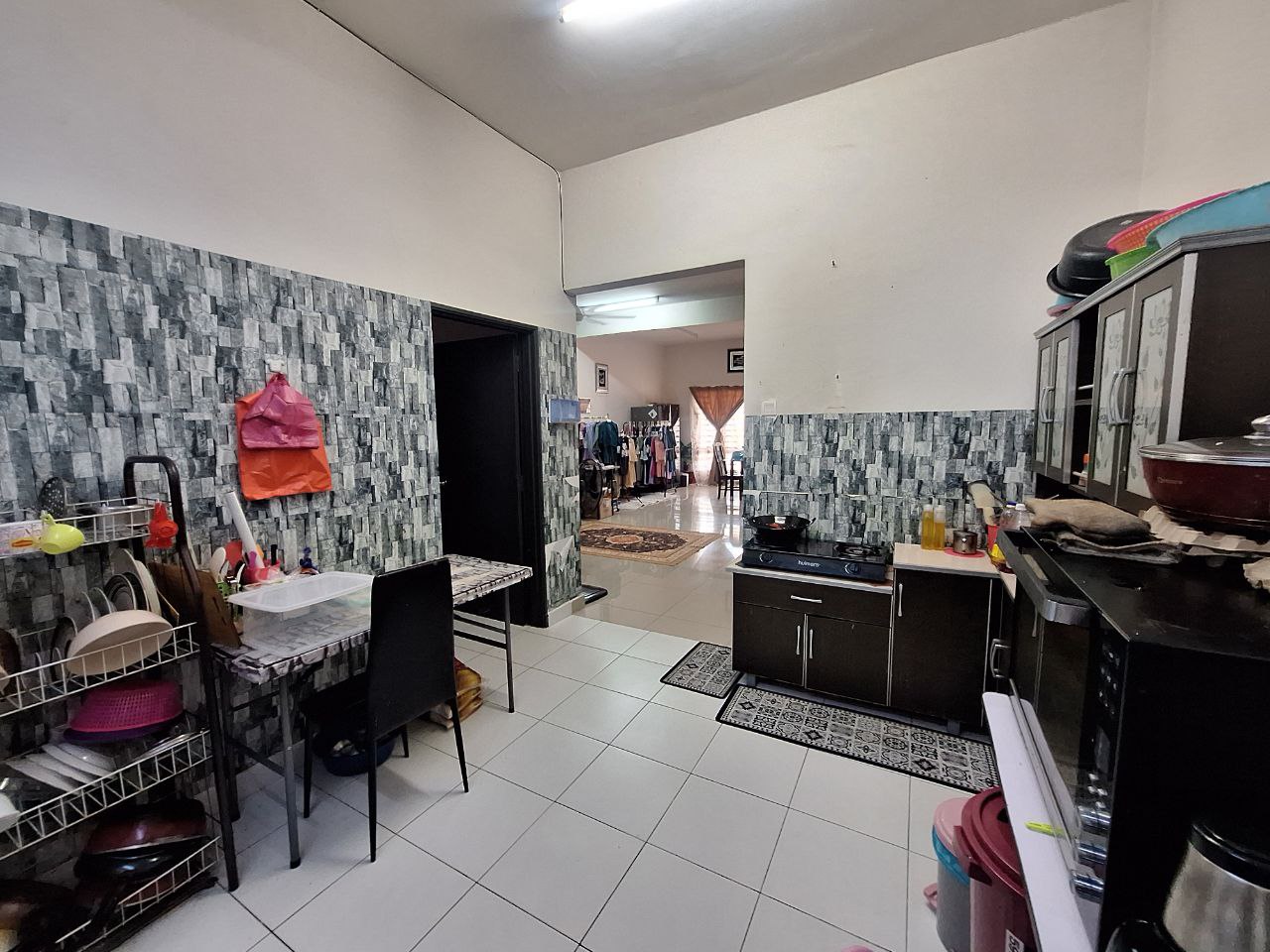 Photo 6152260134780996891 Y (1)