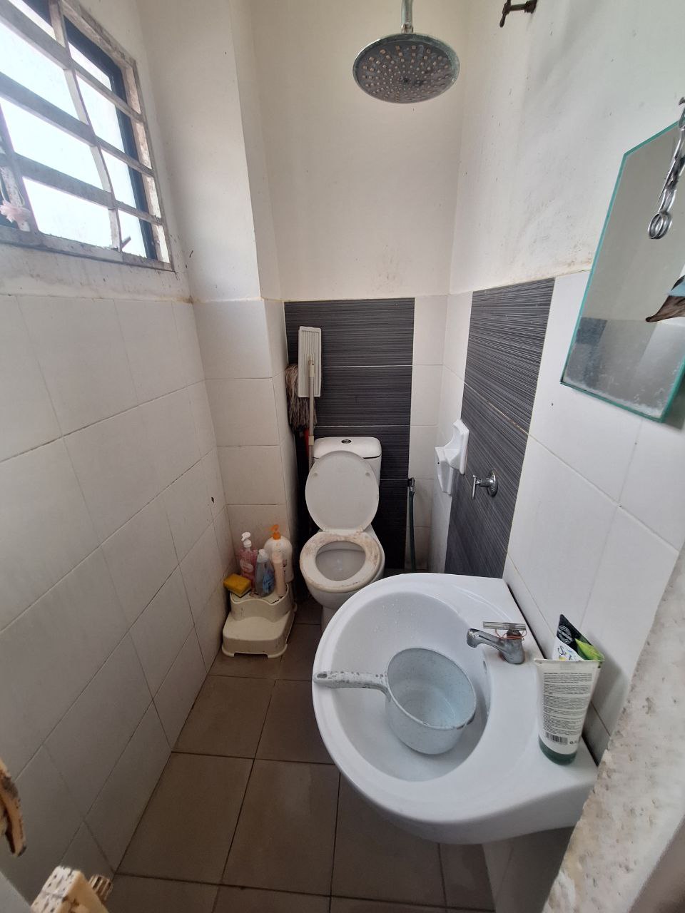 Photo 6152260134780996893 Y (1)