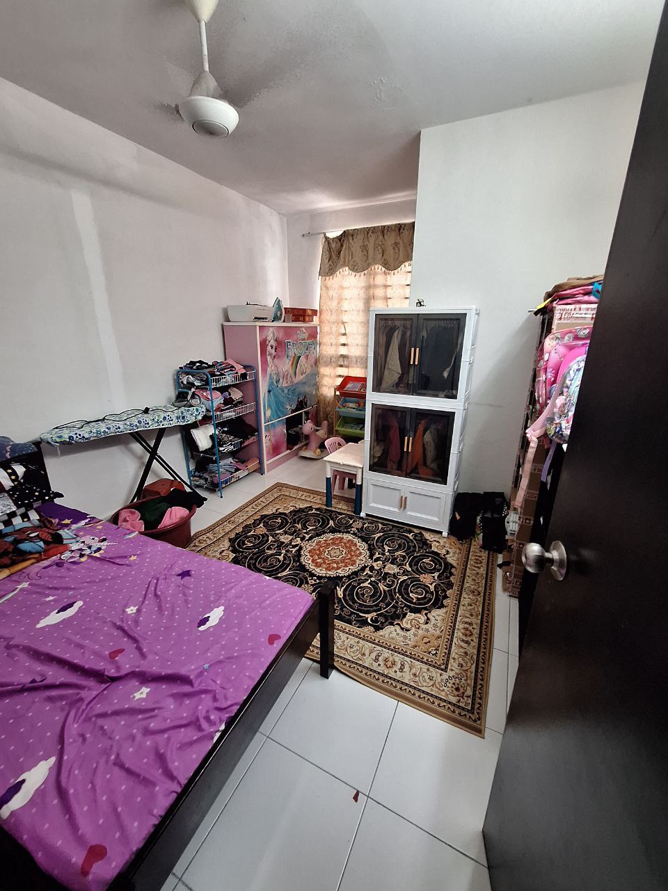 Photo 6152260134780996896 Y (1)