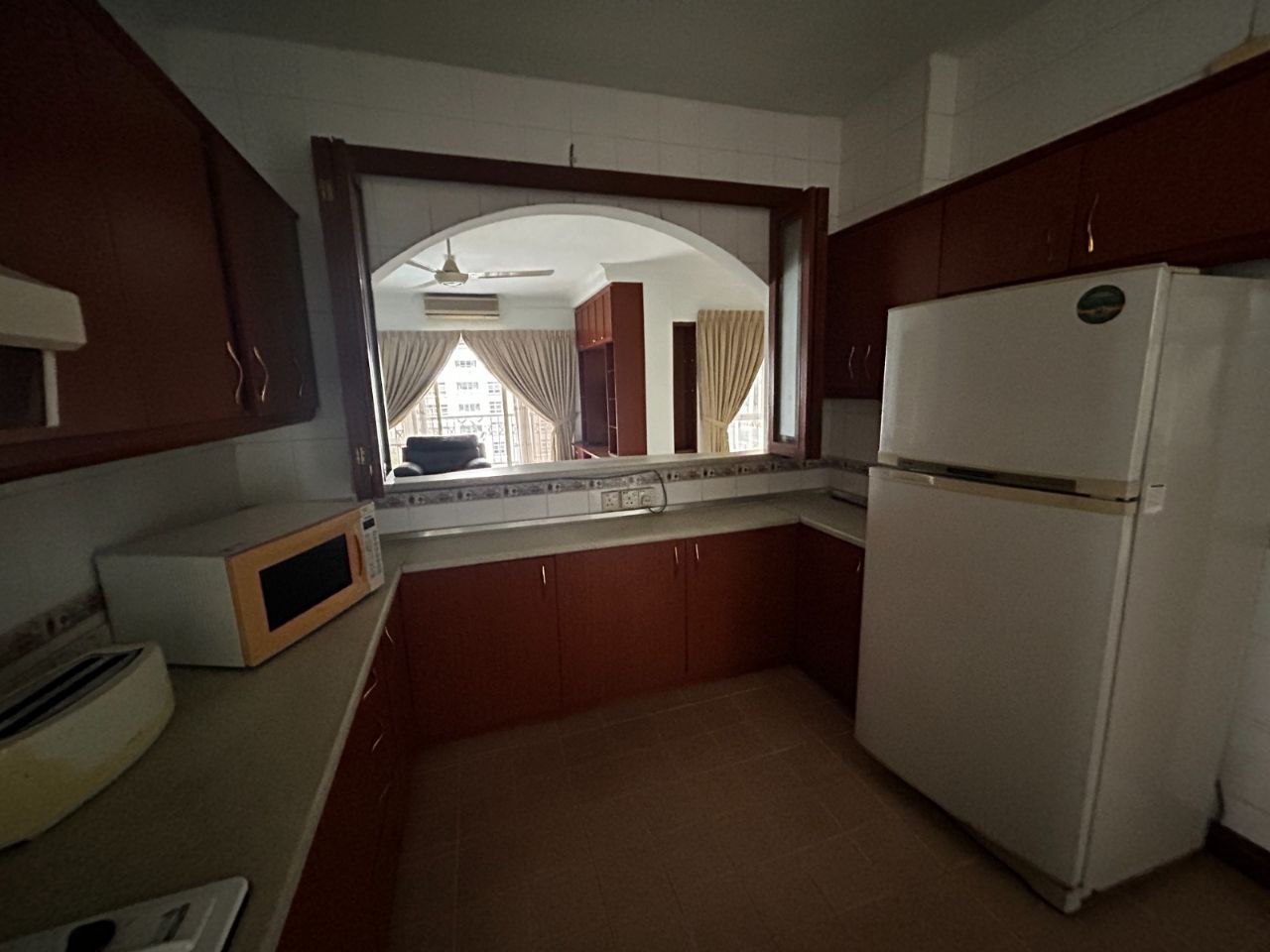 Photo 6183442941674720665 Y