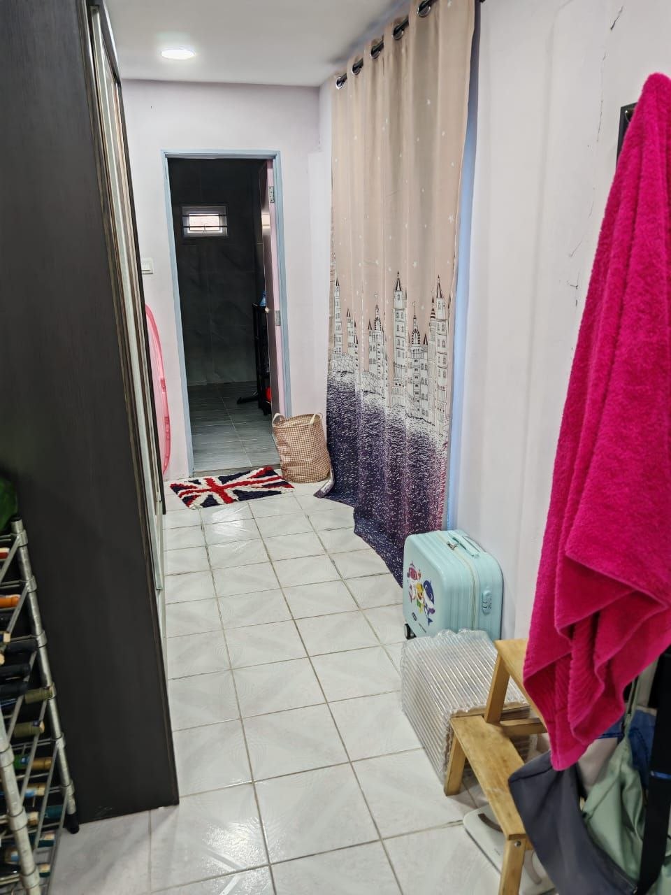 Photo 6246838230921710901 Y