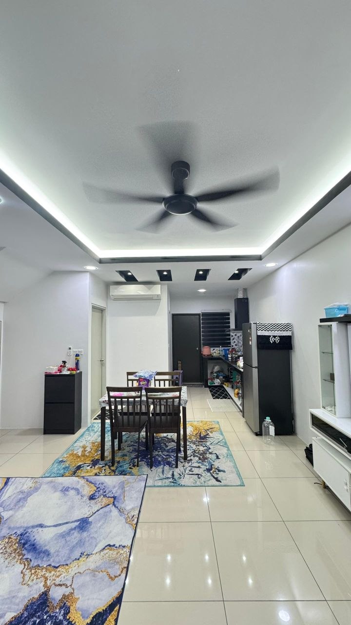 Photo 6248837186010681349 Y